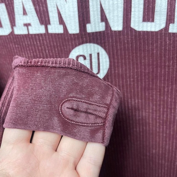 Gannon university golden knights long sleeve crewneck collegiate sweatshirt - Picture 4 of 5